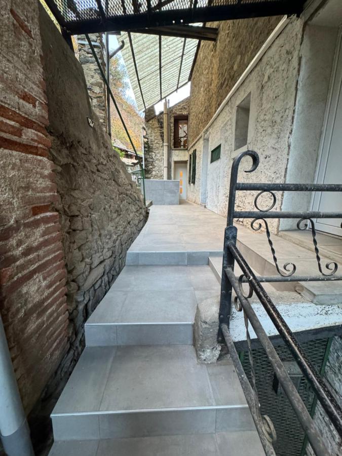Charmant Grand Appartement Serdinya Esterno foto